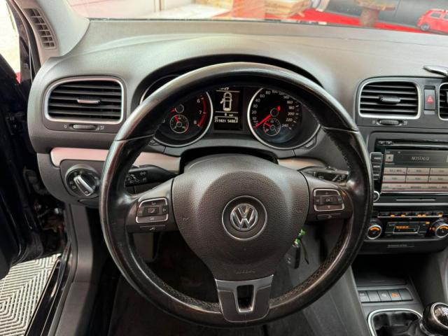 Volkswagen Golf image 8