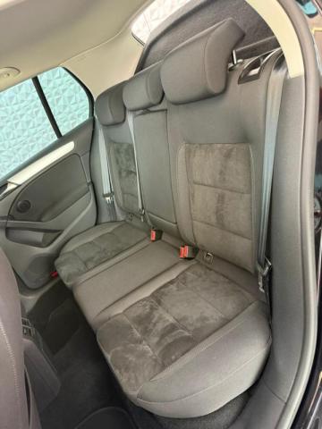 Volkswagen Golf image 6