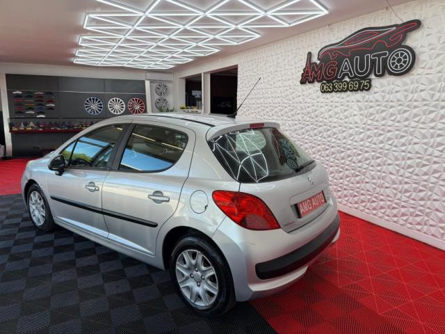 Peugeot 207 image 7