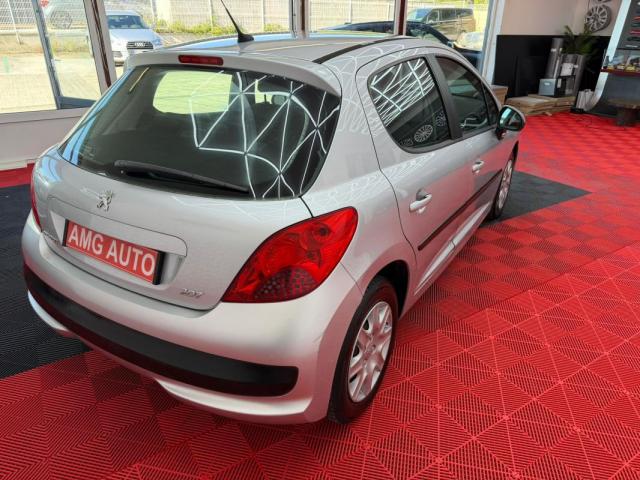 Peugeot 207 image 4