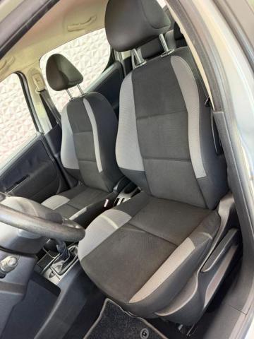 Peugeot 207 image 6