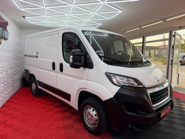 Peugeot Boxer image 2