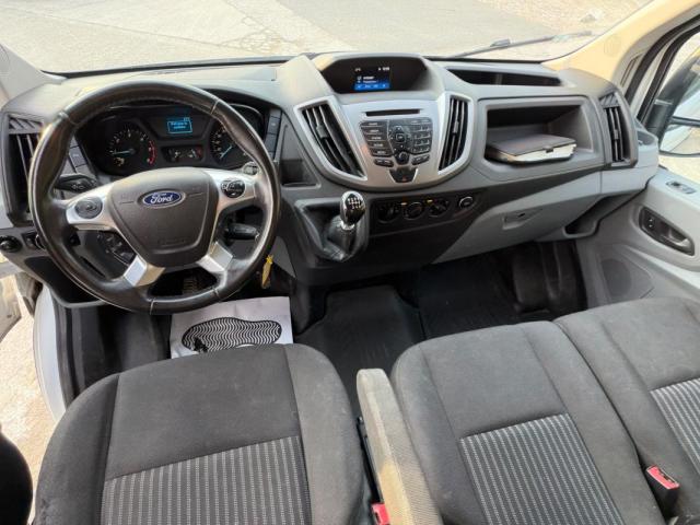 Ford Transit image 9