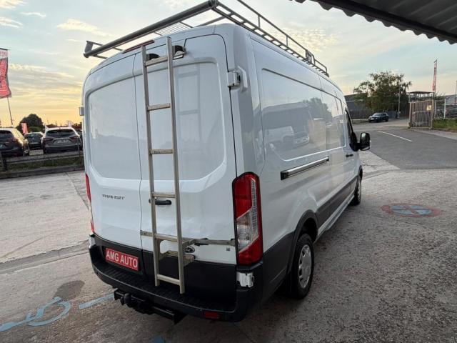 Ford Transit image 7