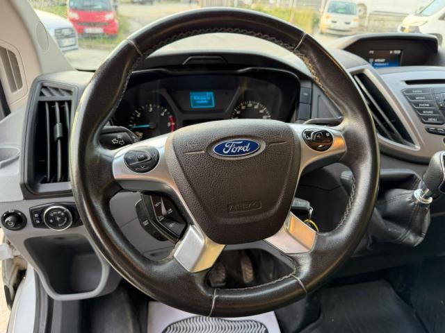 Ford Transit image 3