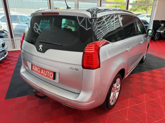 Peugeot 5008 image 9