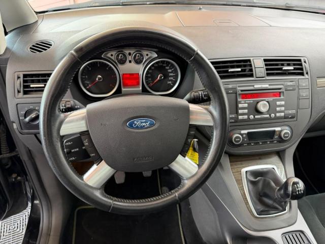 Ford C-Max image 8