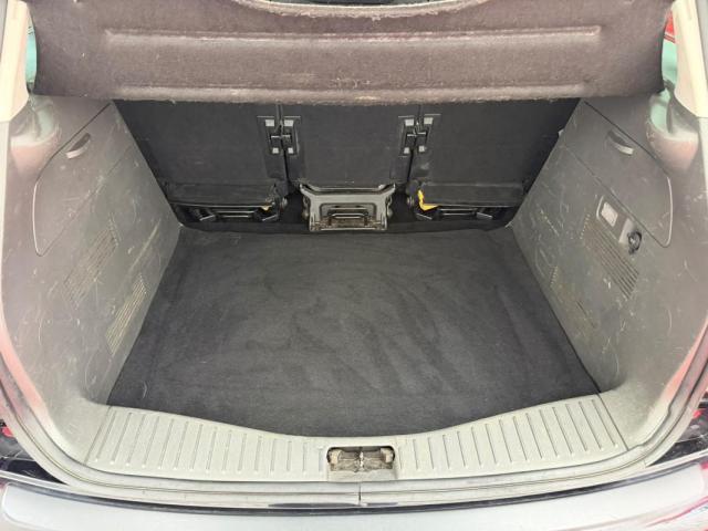 Ford C-Max image 6
