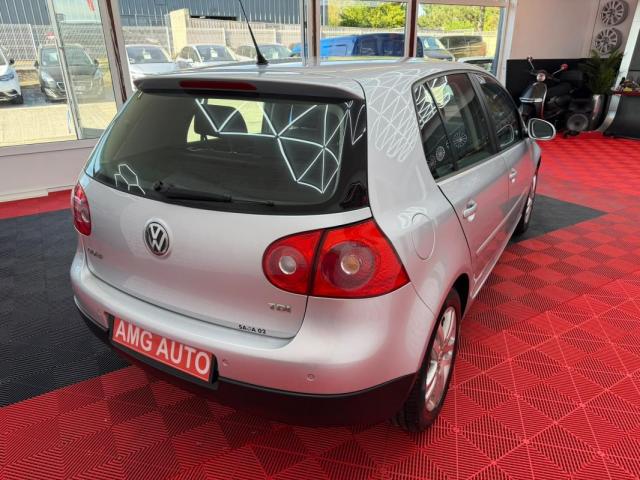 Volkswagen Golf image 8