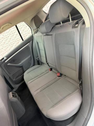 Volkswagen Golf image 5