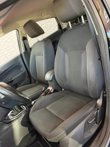 Ford Fiesta image 6