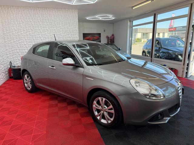 Alfa Romeo Giulietta image 1