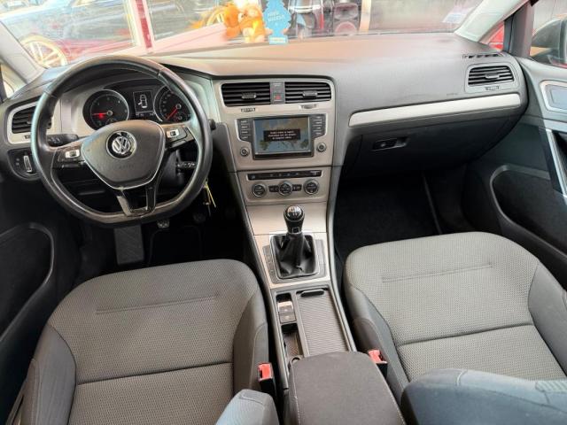 Volkswagen Golf image 6
