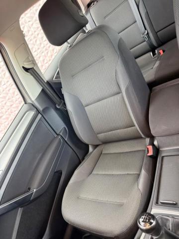 Volkswagen Golf image 9
