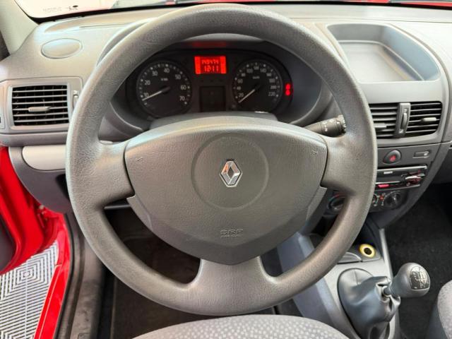 Renault Clio image 2