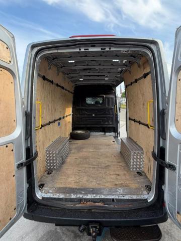 Volkswagen Crafter image 8