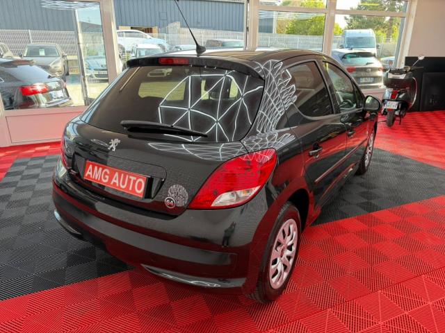 Peugeot 207 image 9
