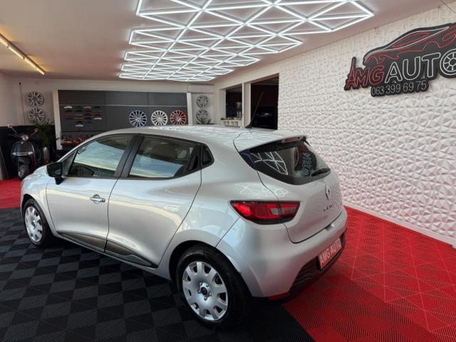 Renault Clio image 9