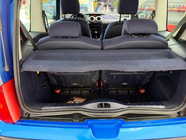 Peugeot 1007 image 3
