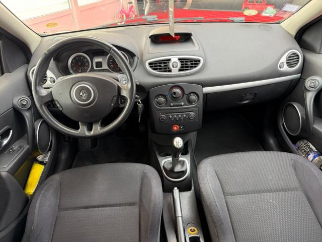 Renault Clio image 1