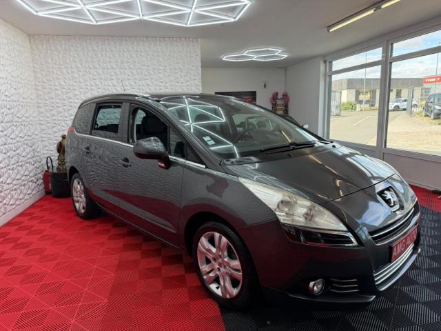 Peugeot 5008 image 4