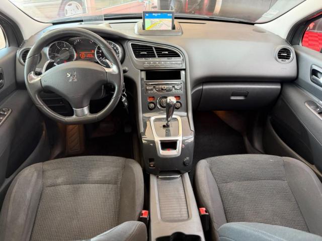 Peugeot 5008 image 2