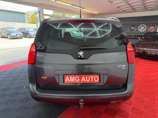 Peugeot 5008 image 3