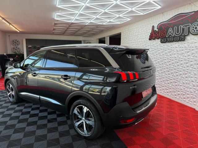 Peugeot 5008 image 2