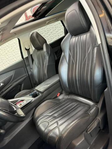 Peugeot 5008 image 8