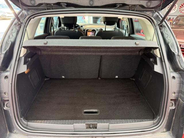 Renault Captur image 2