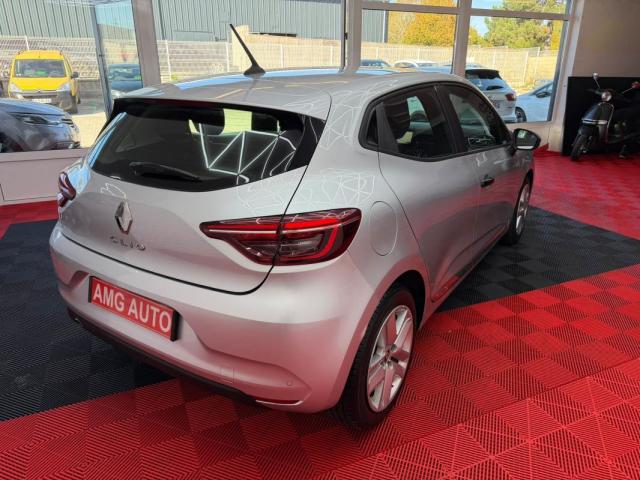 Renault Clio image 6
