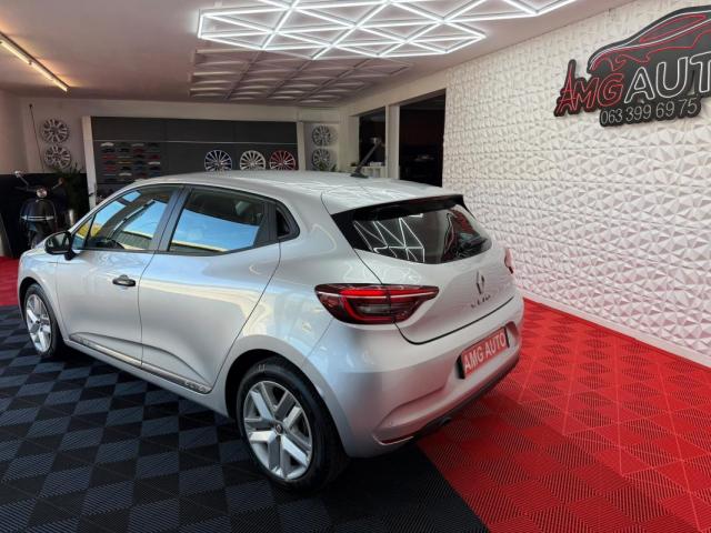 Renault Clio image 2