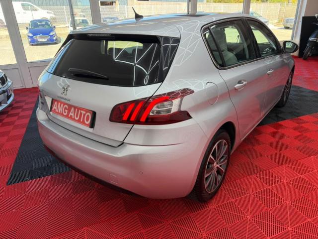 Peugeot 308 image 1