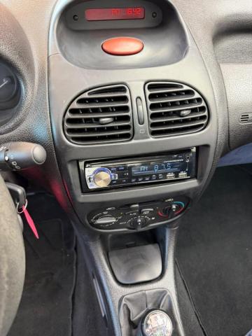 Peugeot 206 image 4