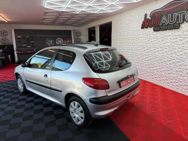 Peugeot 206 image 3