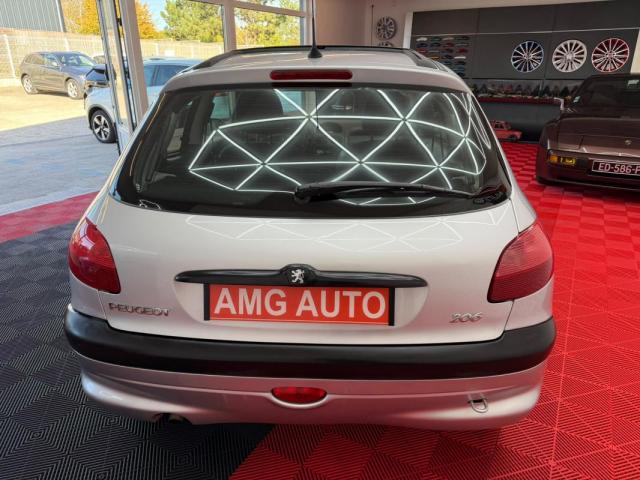 Peugeot 206 image 6