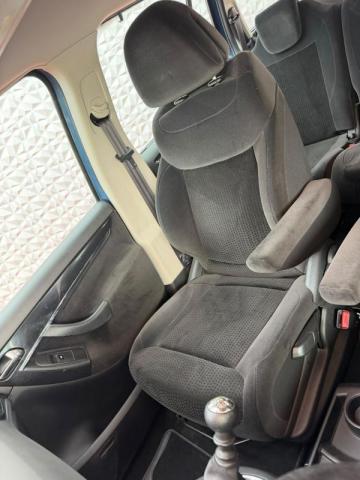 Citroen Grand C4 Picasso image 6
