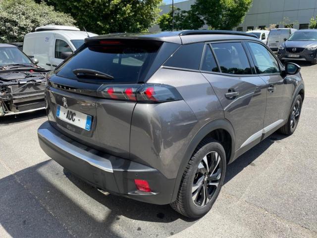 Peugeot 2008 image 3