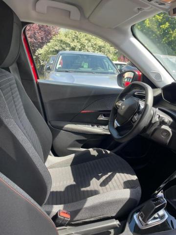 Peugeot 2008 image 9