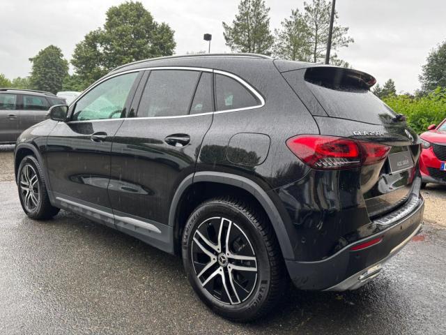 Mercedes Benz Gla image 6