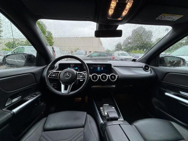 Mercedes Benz Gla image 8