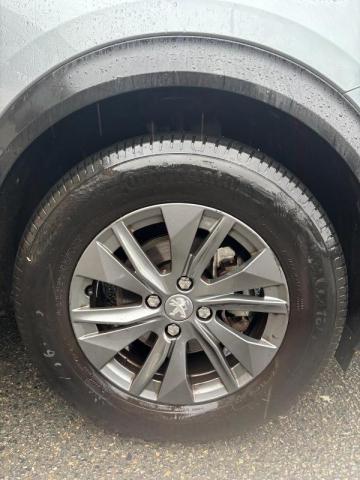 Peugeot 2008 image 9