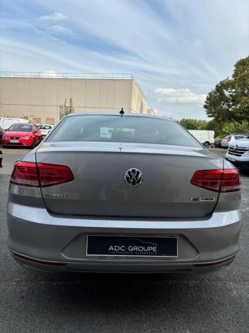 Volkswagen Passat image 3