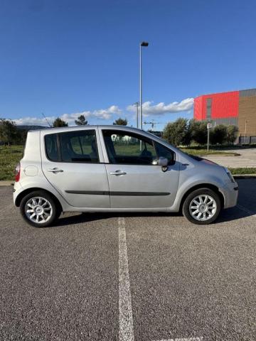 Renault Modus image 2