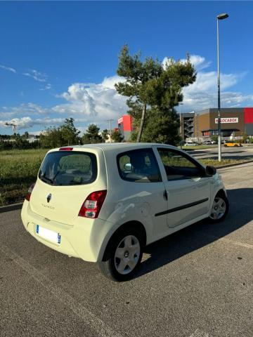Renault Twingo image 9