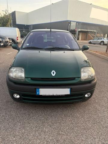 Renault Clio image 1