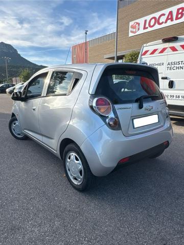 Chevrolet Spark image 2