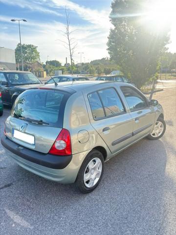 Renault Clio image 6