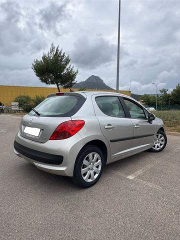 Peugeot 207 image 3