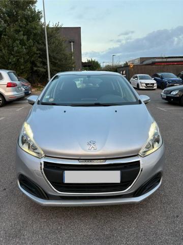 Peugeot 208 image 1